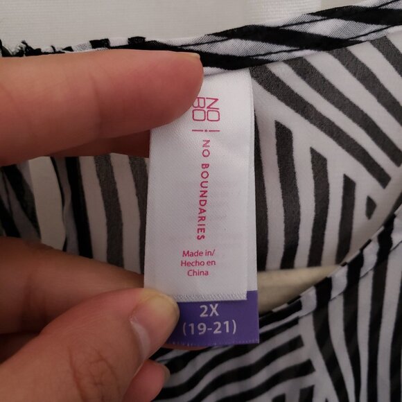 No Boundaries Black White Stripe Adjustable Sheer Beach Cover Dress Size 2X - Picture 3 of 12